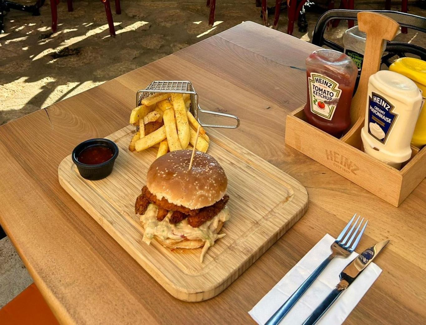 Pier House Hotel 칼칸 외부 사진